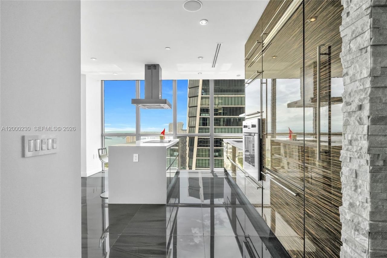 1100 Biscayne Blvd, Unit 6001, Miami, FL 33132 Photo