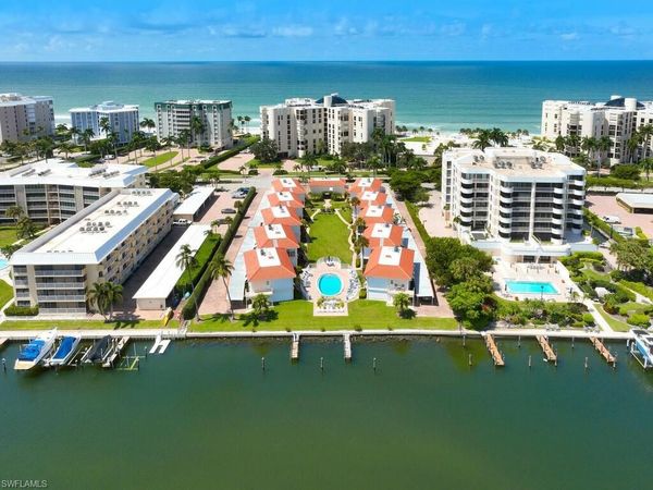 3070 Gulf Shore BLVD N, Unit 209, NAPLES, FL 34103