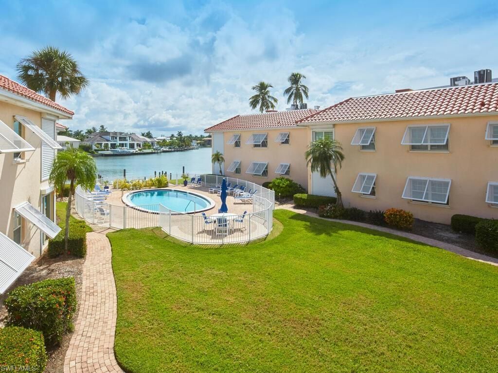 3070 Gulf Shore Blvd N, Unit 209, Naples, FL 34103 Photo