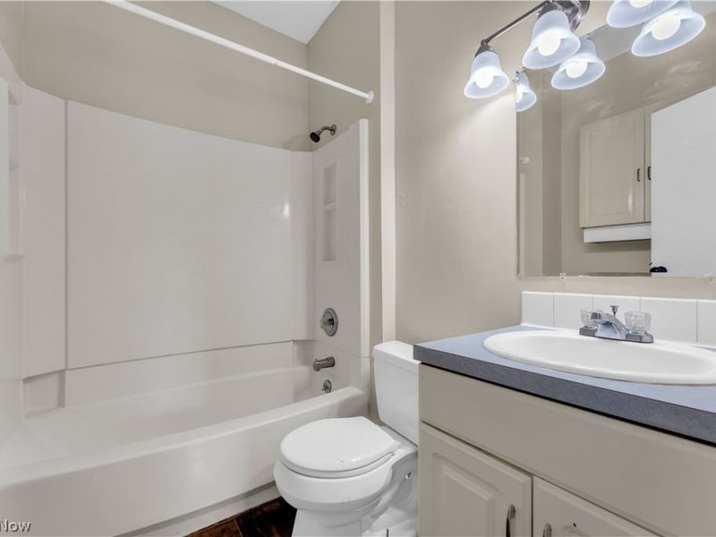 8517 Rosewood Avenue, Unit 1/DN, Cleveland, OH 44105 Photo 18