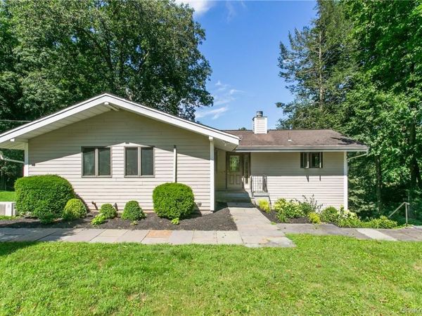 41 Old Deer Park Road , Katonah, NY 10536