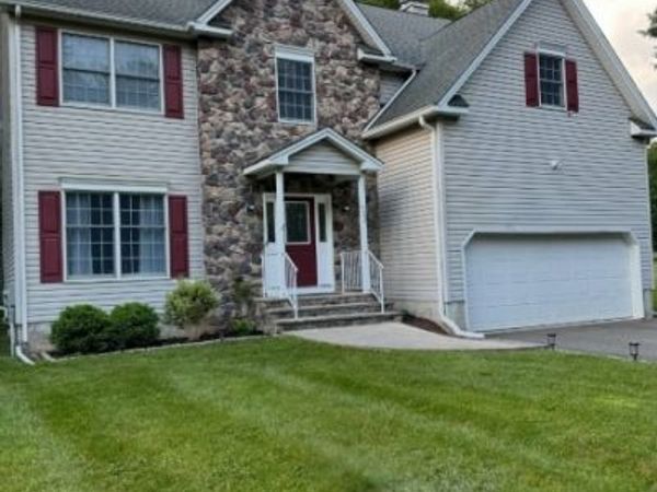 722 County Road 579, Raritan, NJ 08822