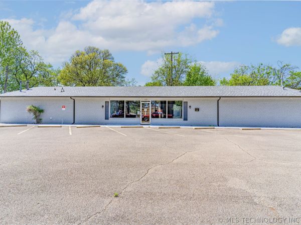 111 S 9th Street , Muskogee, OK 74401