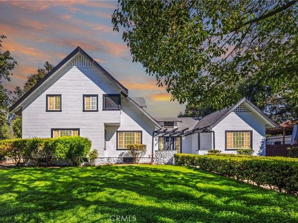 379 Buena Loma, Altadena, CA 91001