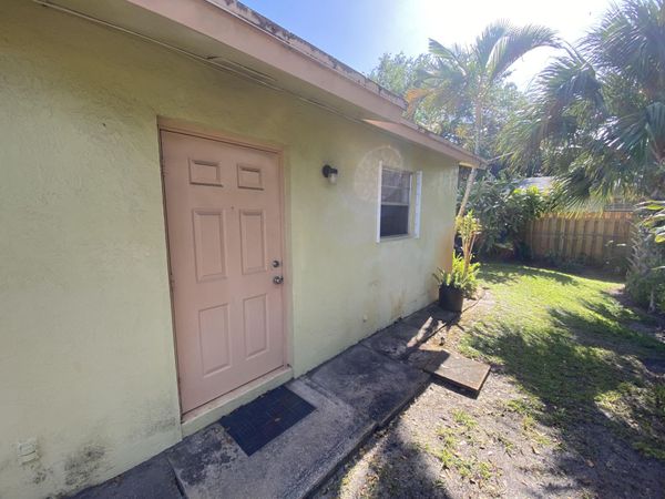 1104 NE 3rd Avenue, Delray Beach, FL 33444
