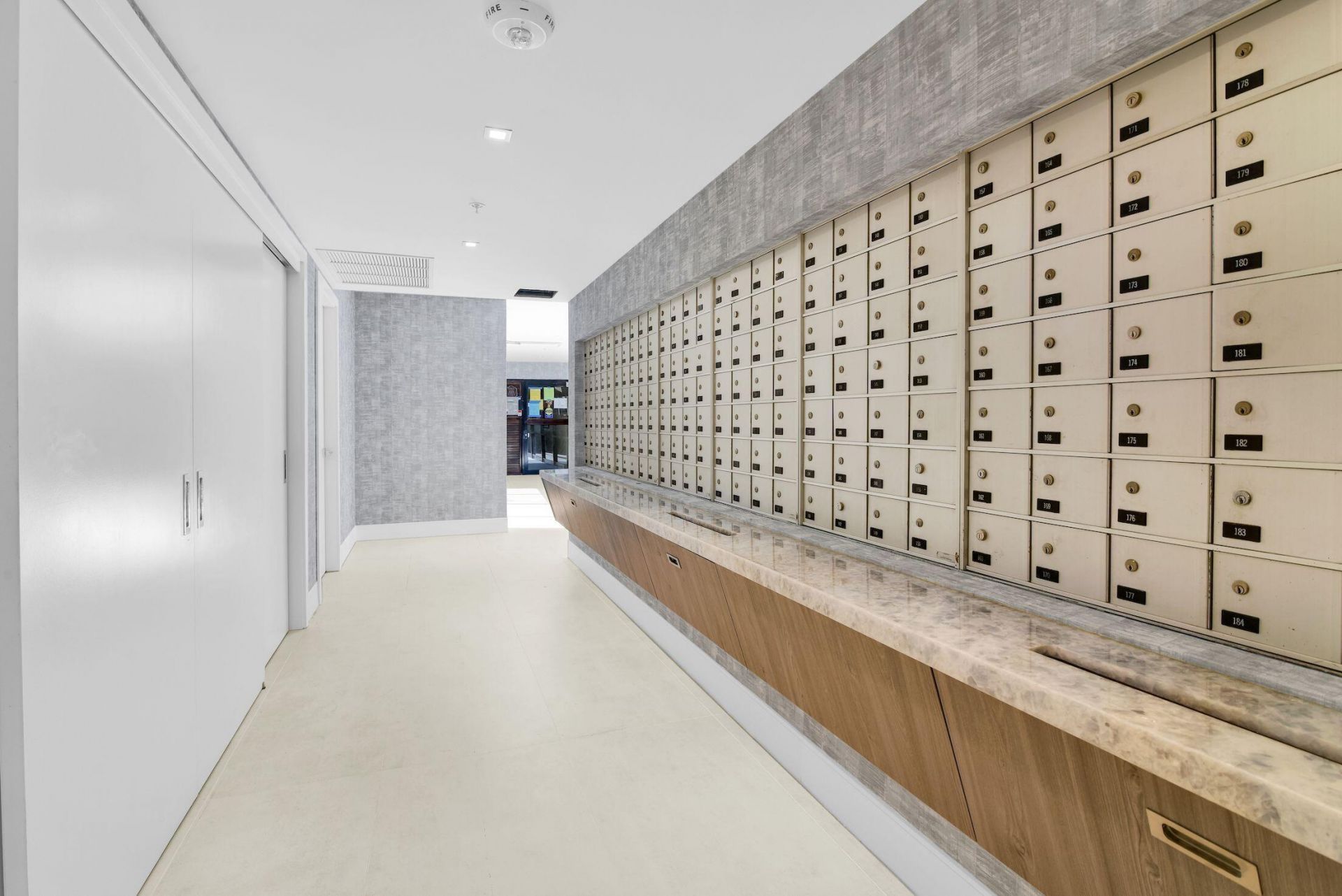 899 Jeffery St, Unit 701, Boca Raton, FL 33487 Photo