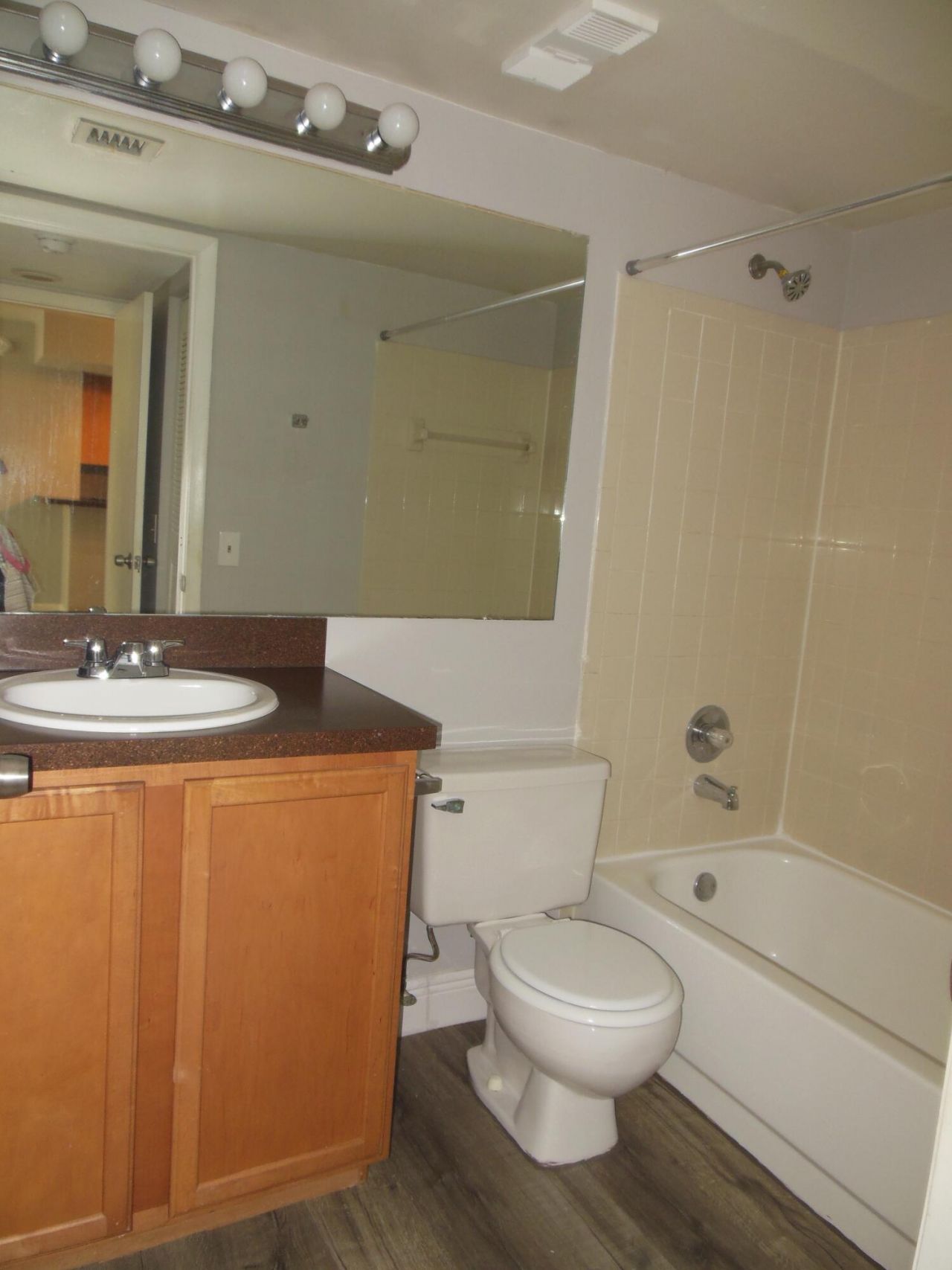 706 Executive Center Drive, Unit 37, West Palm Beach, FL 33401 Photo