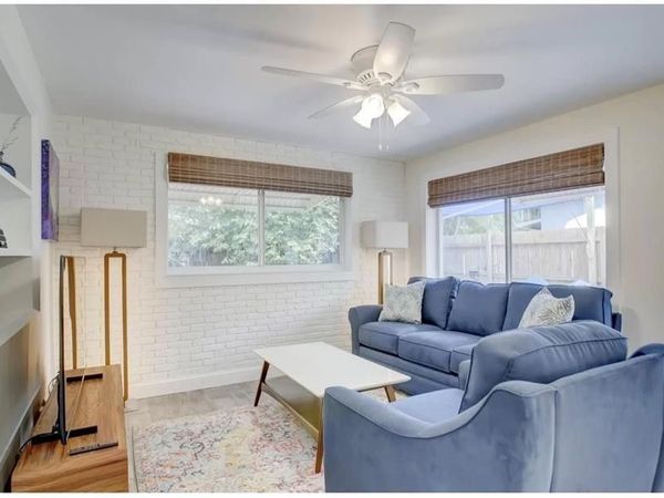 501 SW 11th Street, Unit R, Fort Lauderdale, FL 33315