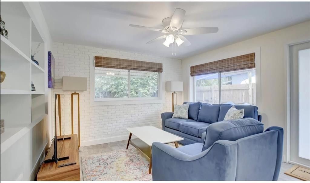 501 SW 11th Street, Unit R, Fort Lauderdale, FL 33315 Photo
