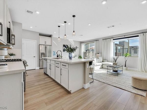 11905 Vector Ray Avenue, Las Vegas, NV 89138