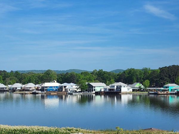 155 Lakeshore Drive, Rainbow City, AL 35906