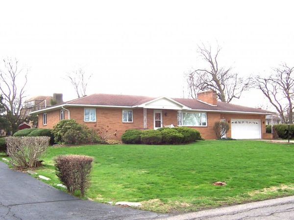 4 Meadowbrook Drive, Albion, NY 14411