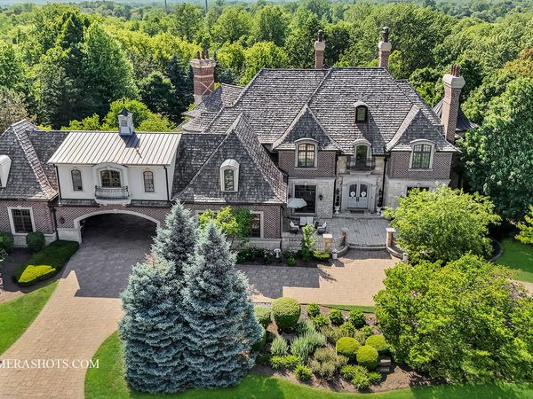 8 Brooke Lane , South Barrington, IL 60010