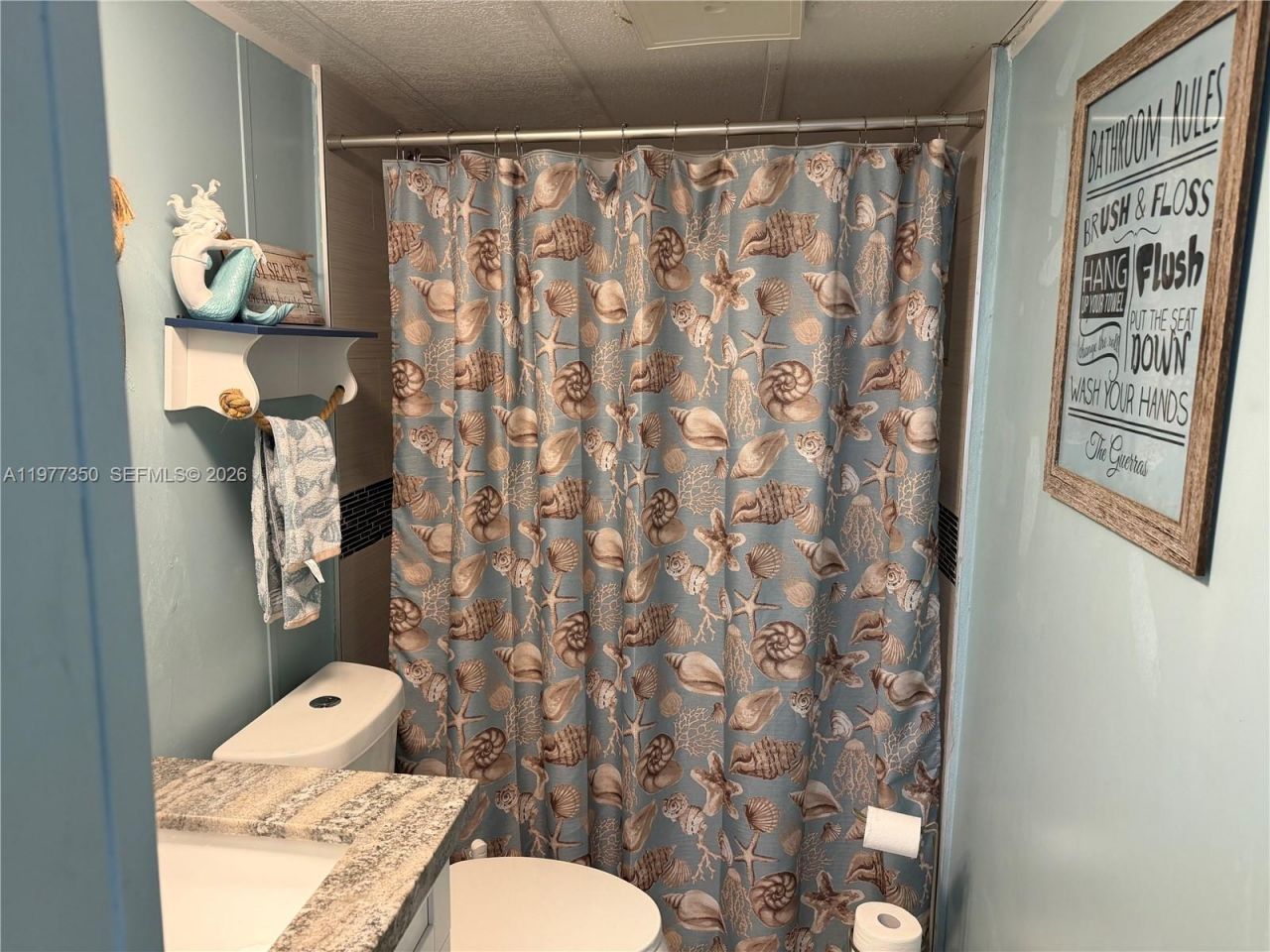 212 Orchid St, Tavernier, FL 33070 Photo