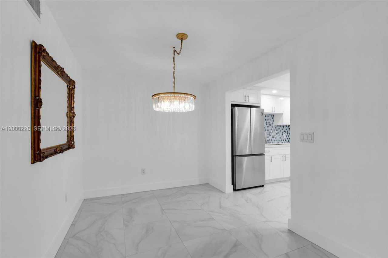 11960 NE 19th Dr, Unit 15, North Miami, FL 33181 Photo