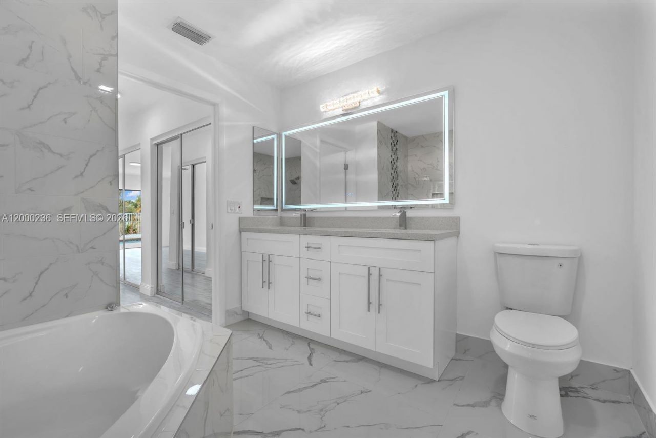 8694 Kimble Way, Unit 8694, Boca Raton, FL 33433 Photo