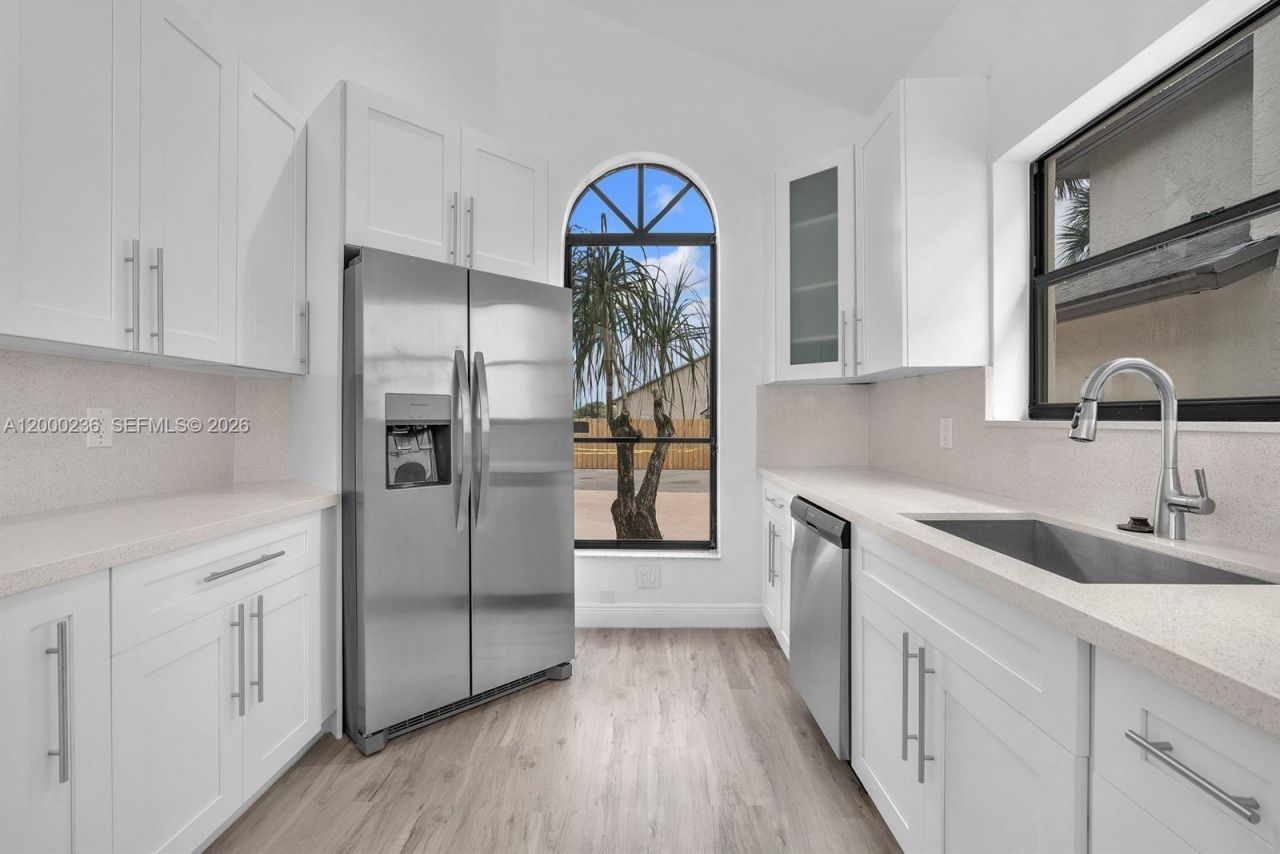 8694 Kimble Way, Unit 8694, Boca Raton, FL 33433 Photo