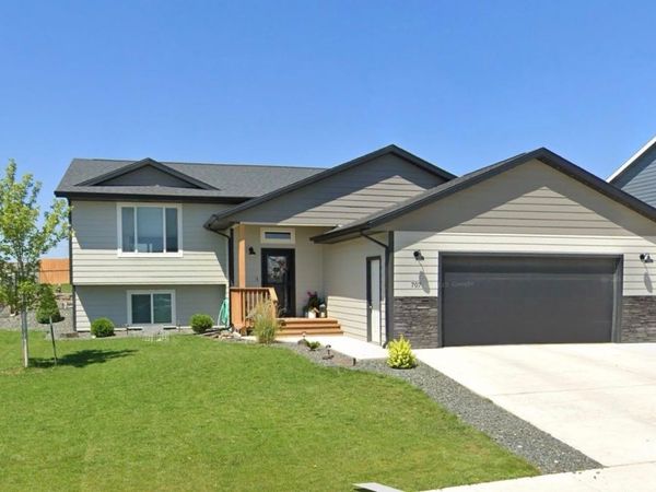707 SUMMERFIELD DR, Rapid City, SD 57703