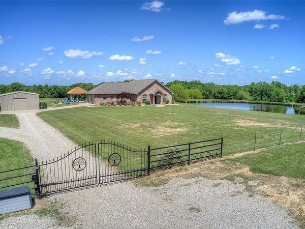 690 County Road 3020, Mount Vernon, TX 75457