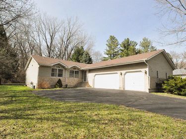 164 COLUMBIA, POPLAR GROVE, IL 61065