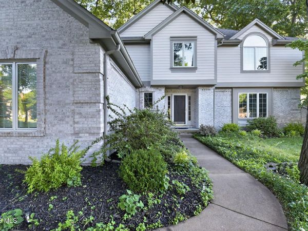 9114 Oak Valley Road, Holland, OH 43528