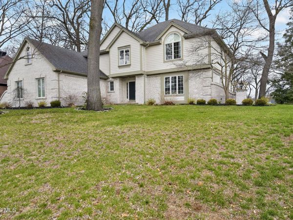 9114 Oak Valley Road, Holland, OH 43528