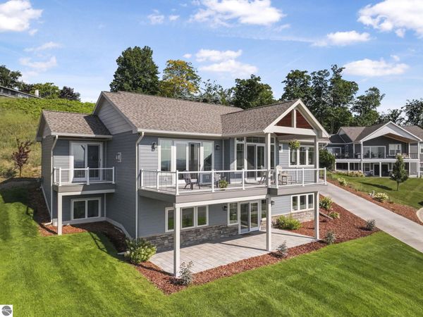 4239 Eagles View, Traverse City, MI 49684