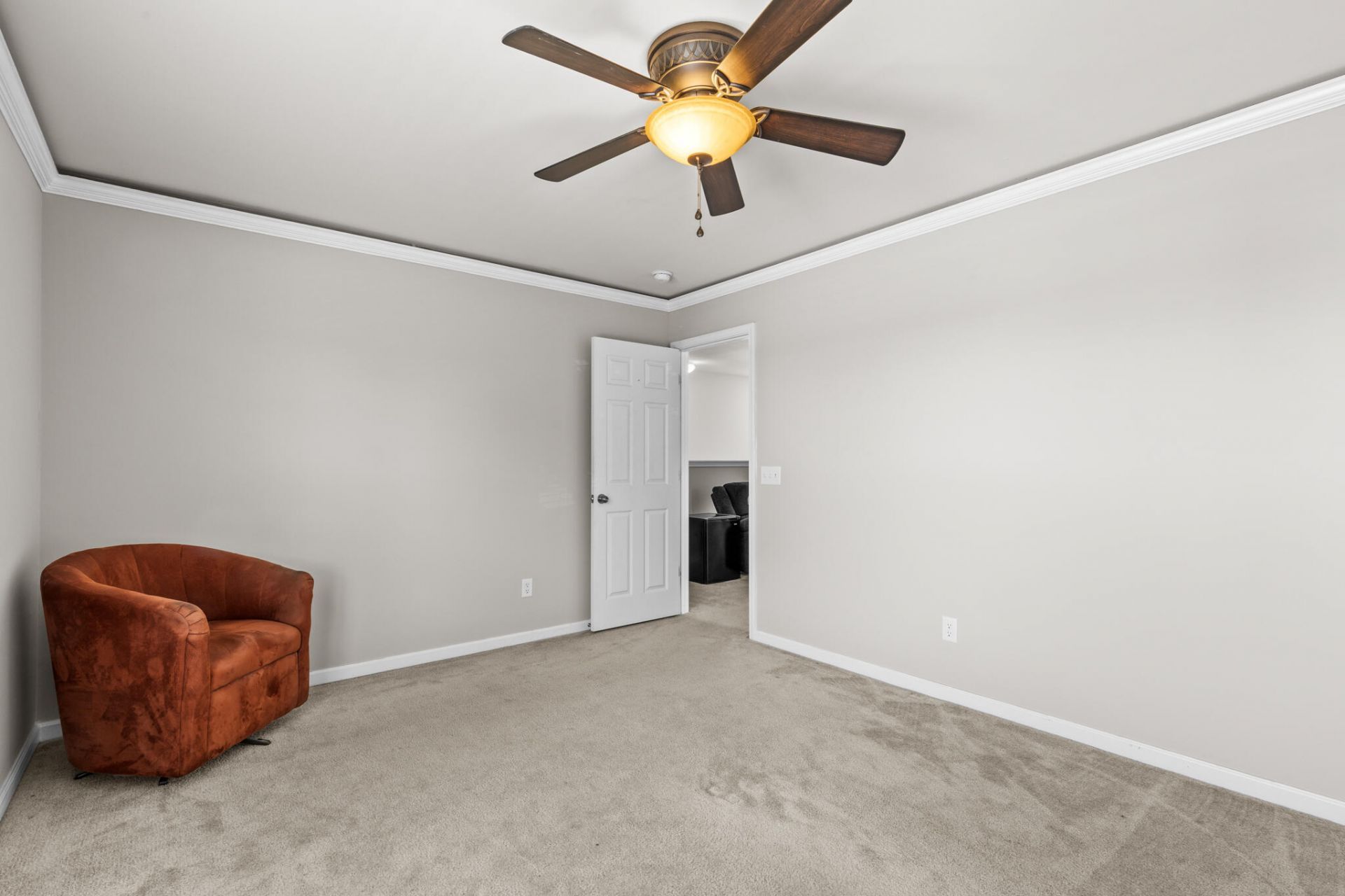272 Cameron Street Photo 34