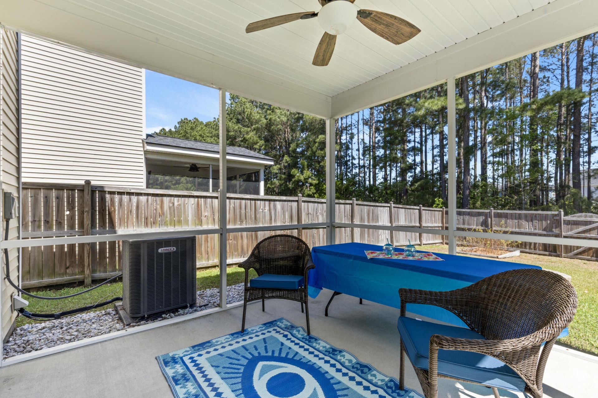 272 Cameron Street Photo 36