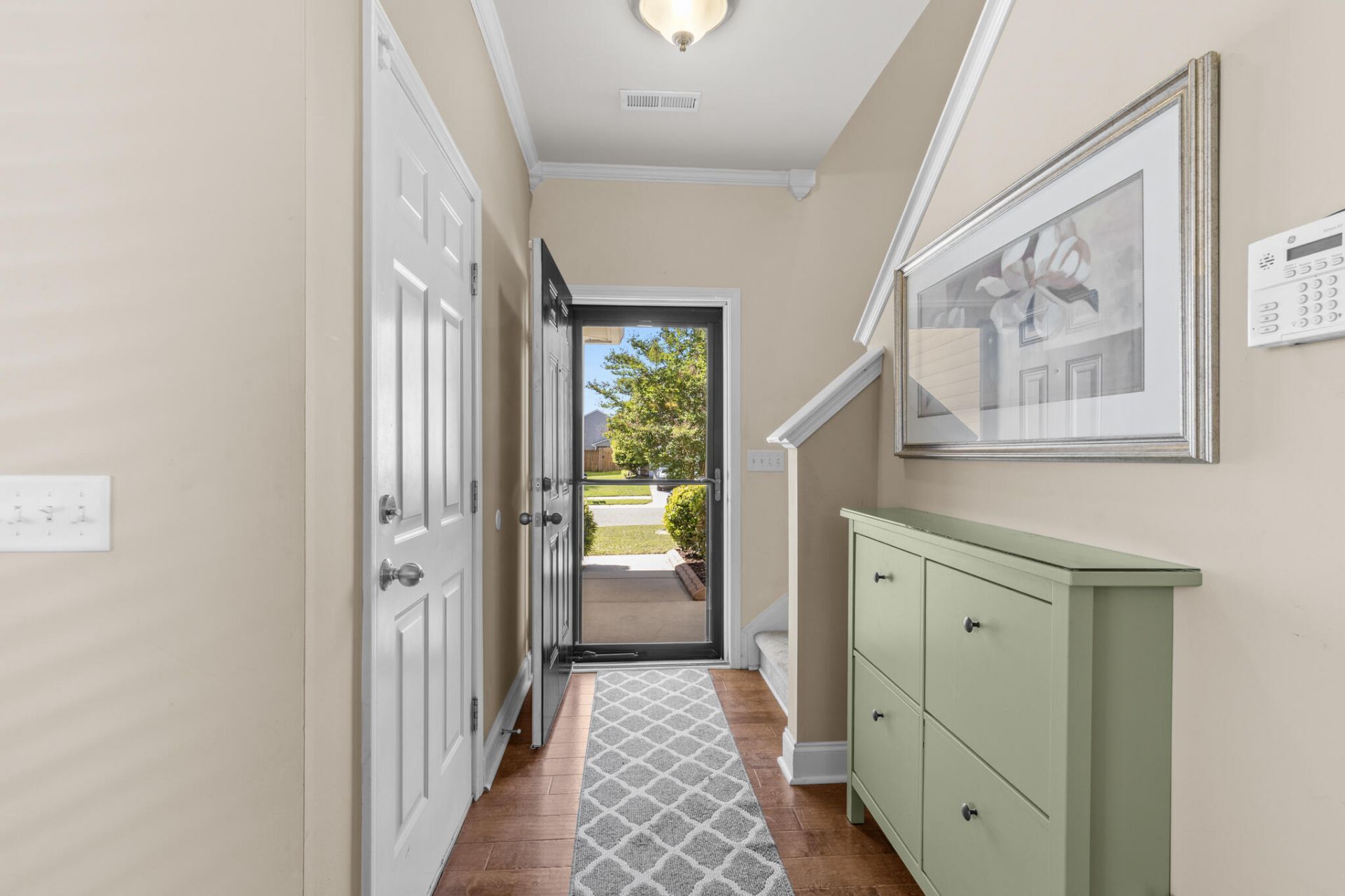 272 Cameron Street Photo 8