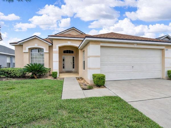 1104 BLOOMINGDALE DRIVE , DAVENPORT, FL 33897