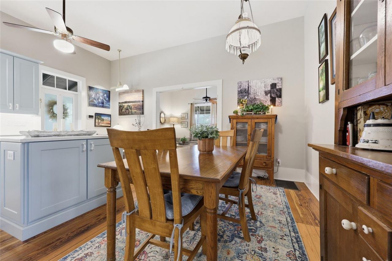 6070 Avenue F , Mc Intosh, FL 32664 Photo