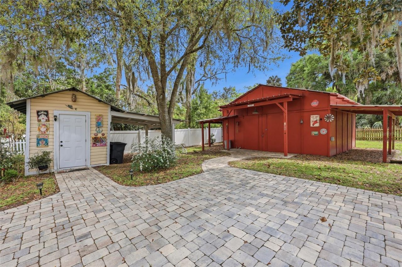 6070 Avenue F , Mc Intosh, FL 32664 Photo