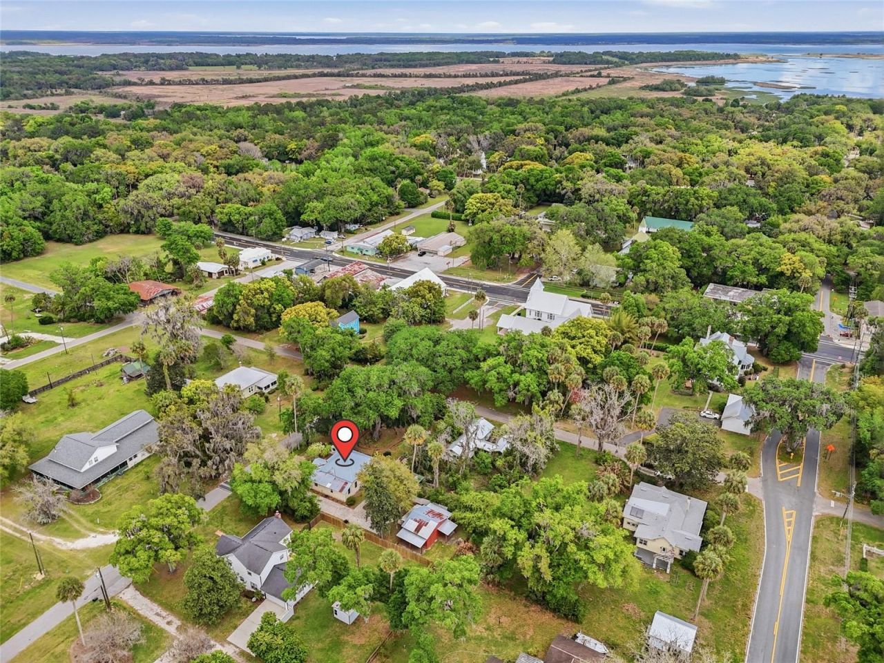 6070 Avenue F , Mc Intosh, FL 32664 Photo