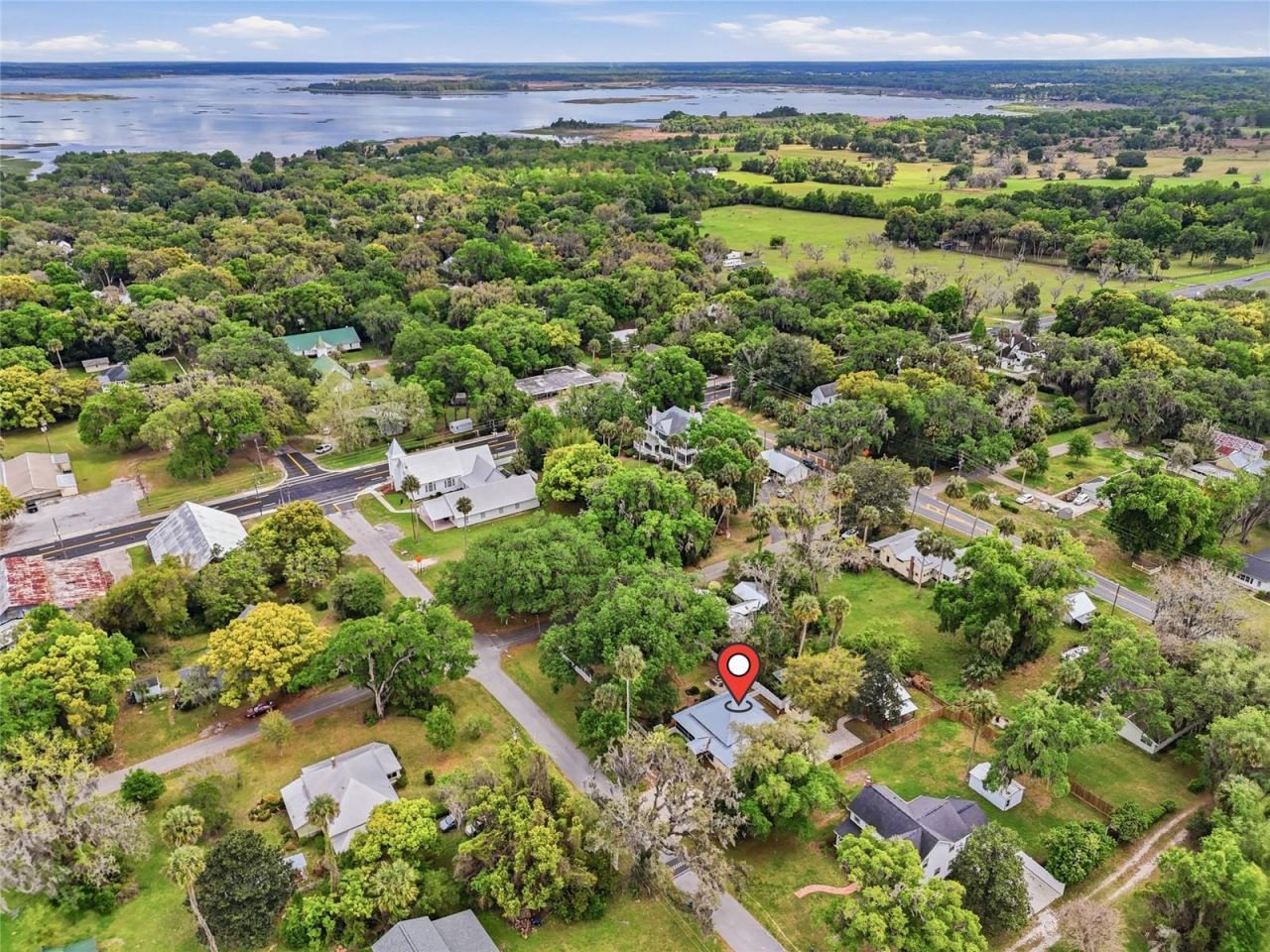 6070 Avenue F , Mc Intosh, FL 32664 Photo