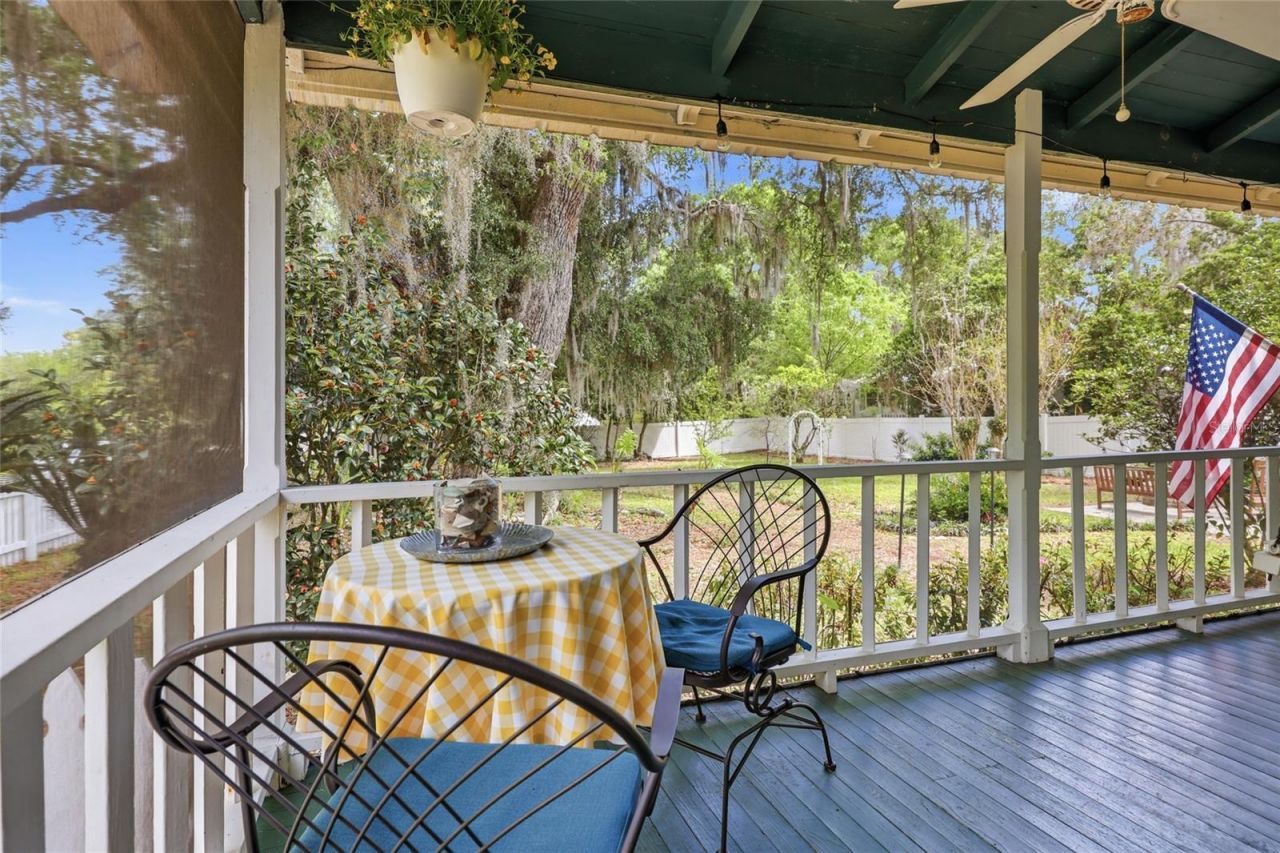 6070 Avenue F , Mc Intosh, FL 32664 Photo