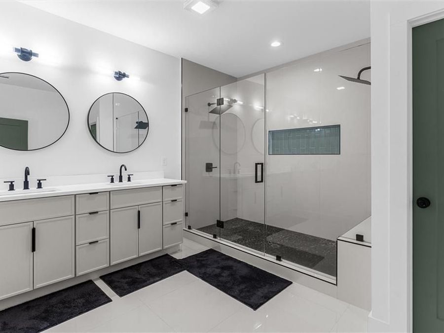 Property Image 76