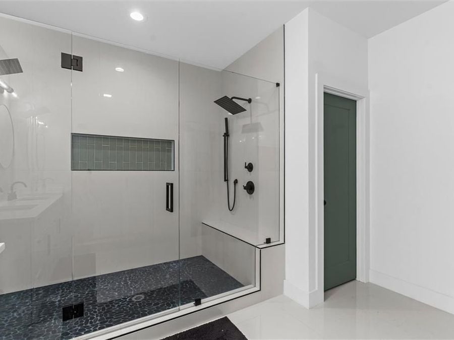 Property Image 77
