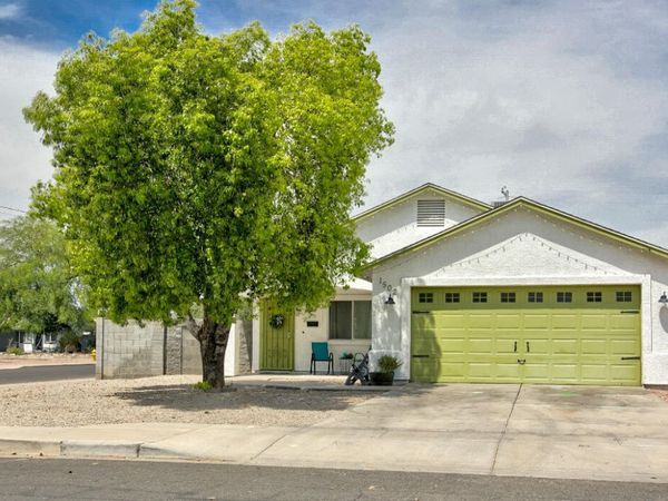 1502 E WHITTON Avenue, Phoenix, AZ 85014