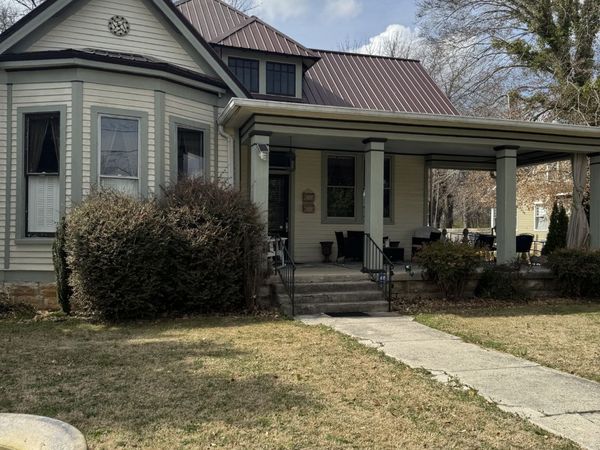 118 S Greenwood St, Lebanon, TN 37087