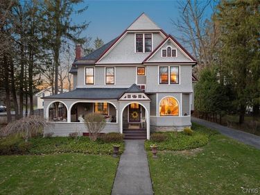 70 College Street, Clinton, NY 13323