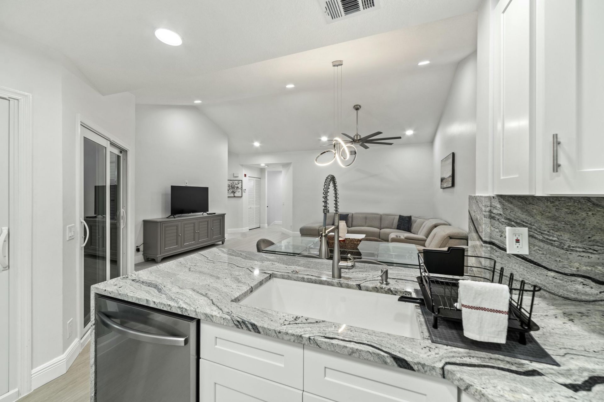 6553 Via Regina, Boca Raton, FL 33433 Photo