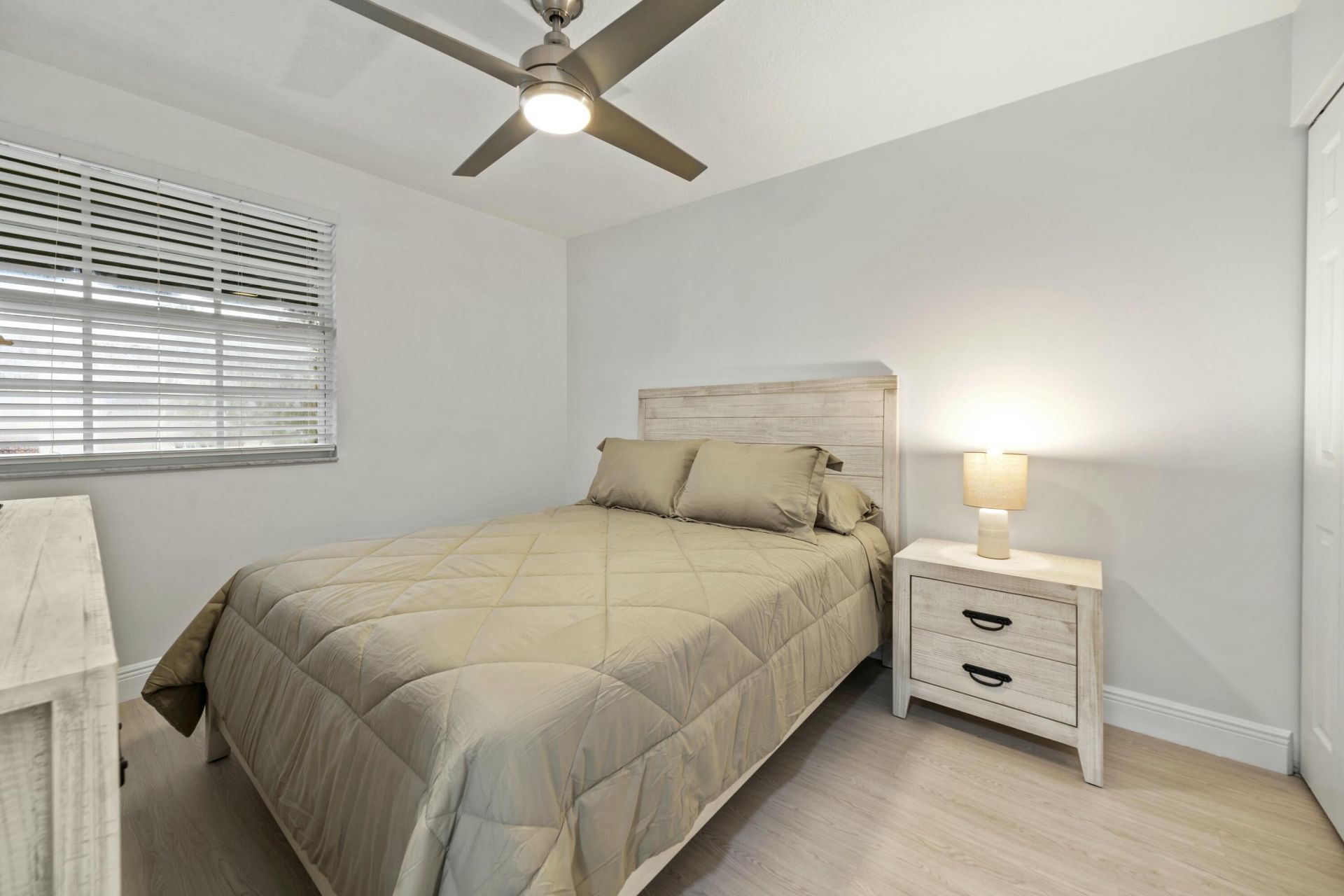 6553 Via Regina, Boca Raton, FL 33433 Photo