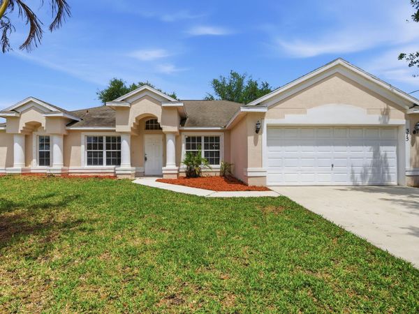 375 SW Saginaw Avenue, Port St. Lucie, FL 34953
