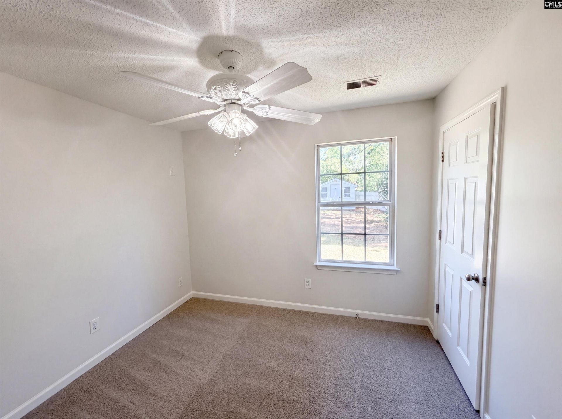 109 Crown Colony Court  Photo 11