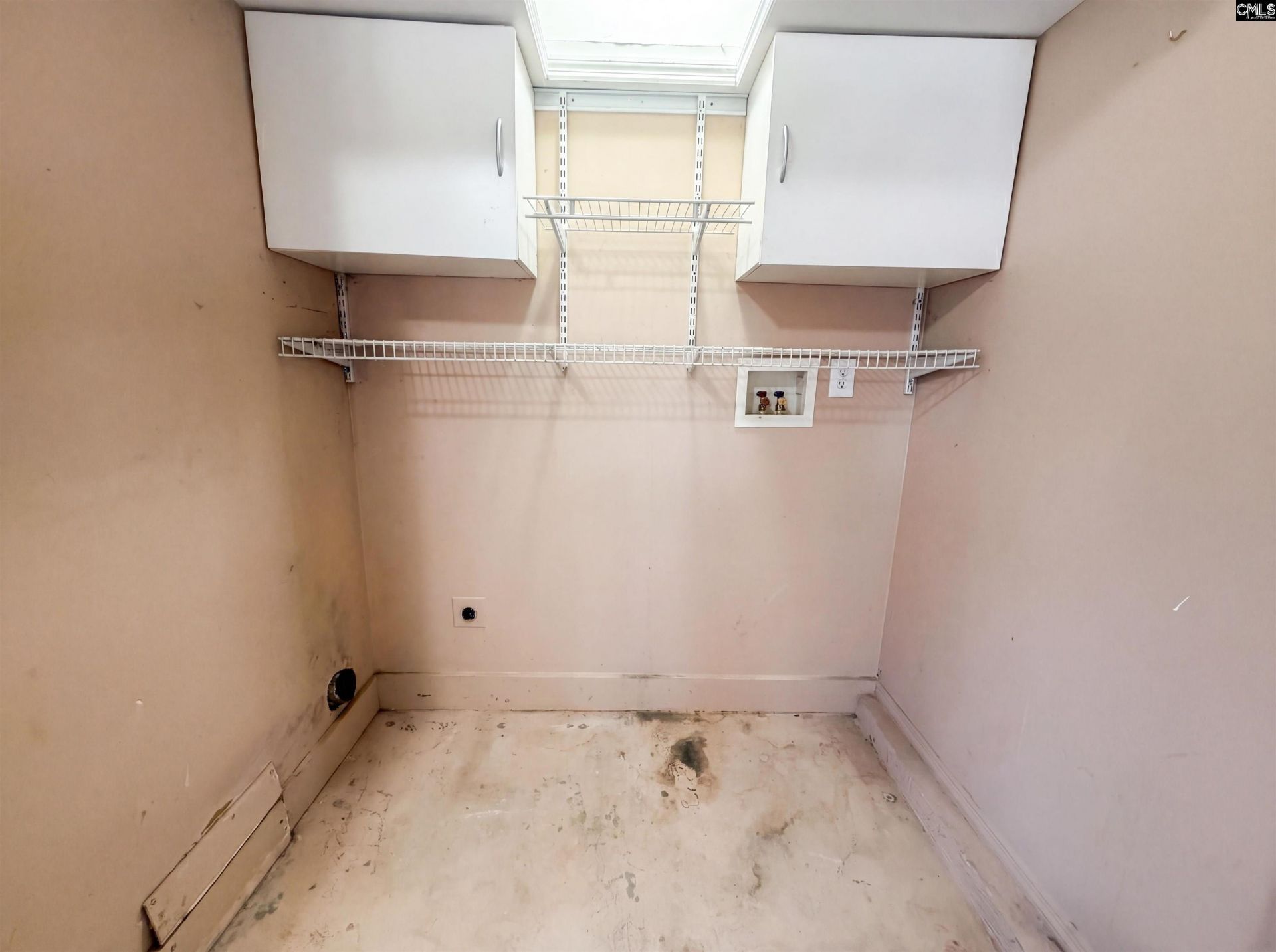 109 Crown Colony Court  Photo 14