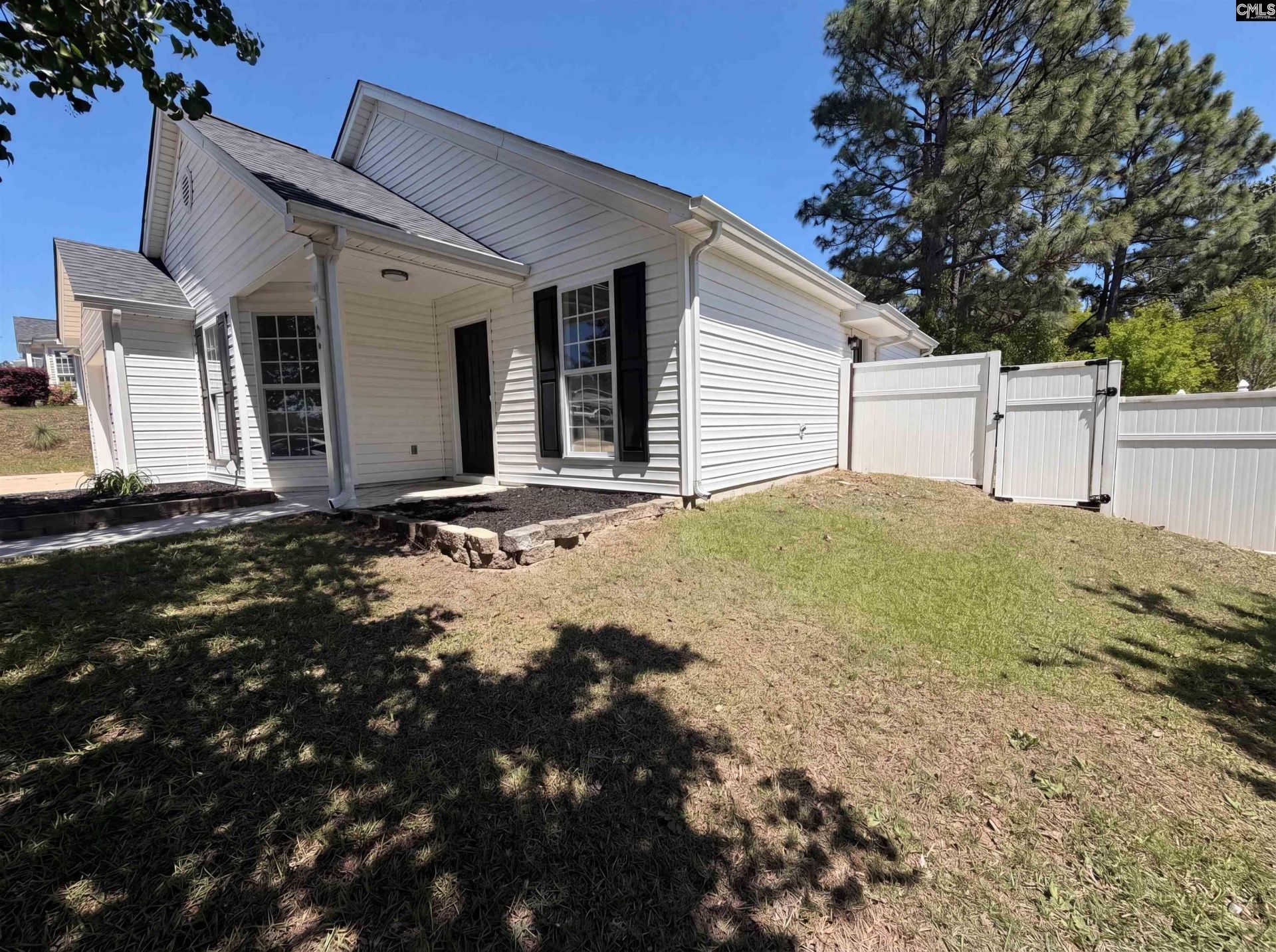 109 Crown Colony Court  Photo 16