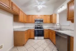 109 Crown Colony Court photo 4