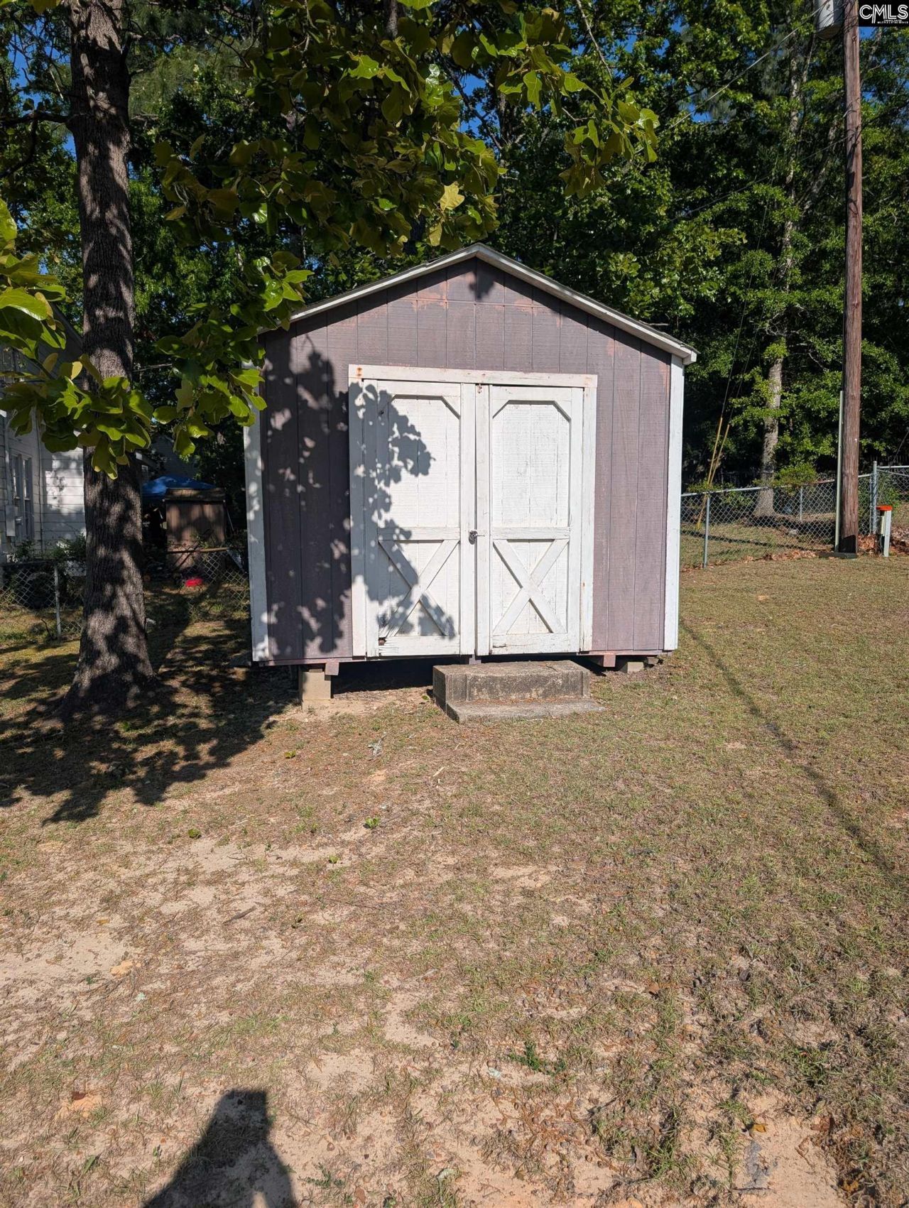 200 Gusty Ln Photo 4