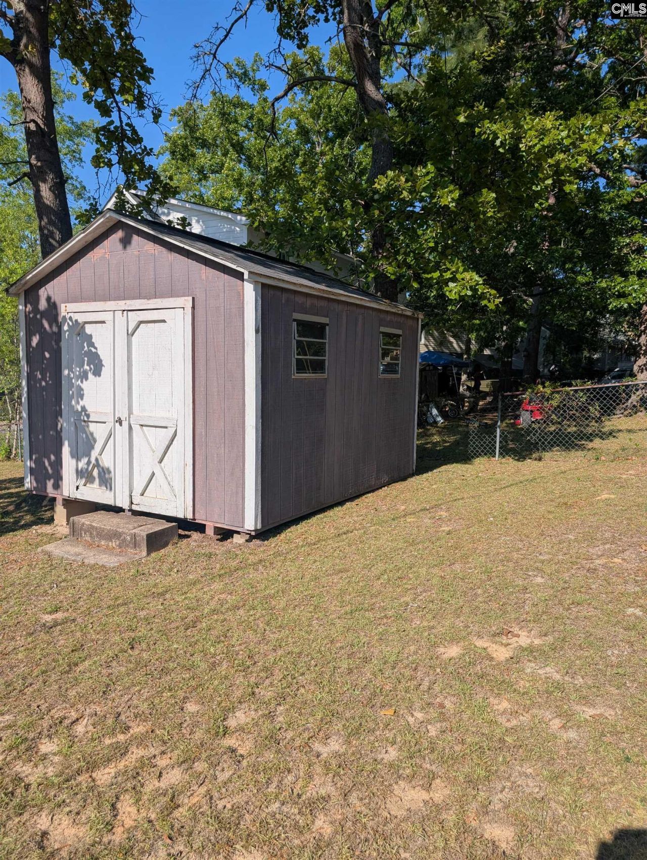 200 Gusty Ln Photo 5